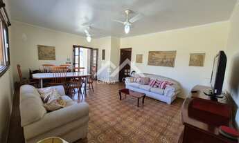 Imagem 5: Casa à 200 metros da praia em Peruíbe, com 3 quartos e quintal com espaço para piscina