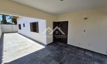 Imagem 3: Casa à 200 metros da praia em Peruíbe, com 3 quartos e quintal com espaço para piscina