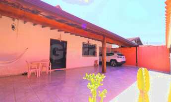 Imagem 2: Casa a venda em Peruíbe com 6 quartos a 250 metros da praia