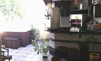 Imagem: Sobrado em Condomínio Fechado no Bairro