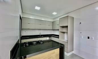 Imagem 6: Casa em condomínio de médio padrão com 3 suítes e 4 vagas de garagem em Ribeirão Preto-SP