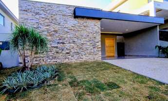 Imagem: Luxuosa Casa em Condomínio à Venda em