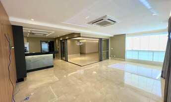 Imagem 6: 4 dormitórios, 4 suíte, 6 banheiro, 4 vagas na garagem, 345M² de Área Construída