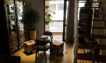 Imagem 3: 3 dormitórios, 1 suítes, 4 banheiro, 2 vagas na garagem, 214M² de Área Construída