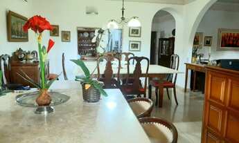 Imagem 3: Casa Térrea no Condomínio Residencial Parque das Figueiras, com 320 m² de área construída