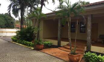 Imagem 4: Magnífica Chácara com 850 m² de área construída em um terreno de 4.400 m², no Condomínio R