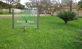 Imagem 1: Magnífico Terreno com 832 m², em ilha, com uma vista privilegiada no Condomínio Royal Park