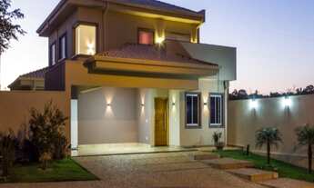 Imagem: Casa sobrado de 193,16 m² em um terreno