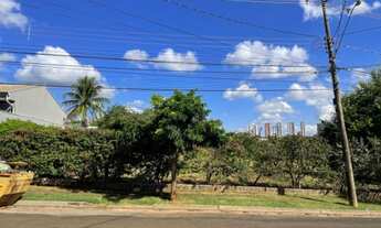 Imagem 2: Terreno de 1515,50 m² mais 500 m² de área verde