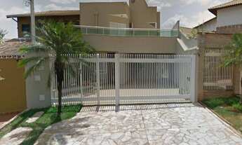 Imagem: Lindo Sobrado em Excelente Localização