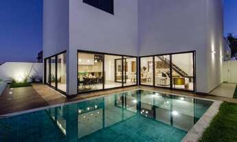 Imagem: 4 dormitórios, 3 suíte, 5 banheiro, 4