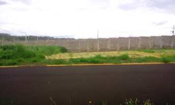 Imagem 2: 323M² de Área Construída, 323M² de Área Total