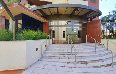 Imagem 2: 4 dormitórios, 2 suíte, 5 banheiro, 3 vagas na garagem, 170M² de Área Construída