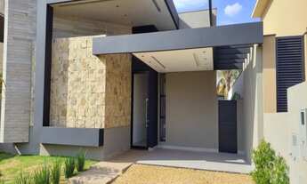 Imagem: Linda Casa Térrea em Cond. Fechado em Excelente