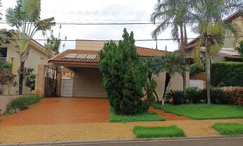 Imagem: 4 dormitórios, 2 suíte, 4 banheiro, 4