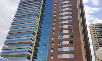 Imagem: 4 Suites sendo uma Master com Closet e banheiros