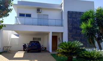 Imagem: 3 dormitórios, 3 suíte, 5 banheiro, 4