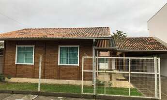 Imagem: Barbada casa no Centro de Navegantes