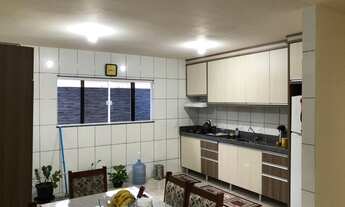 Imagem: Casa nova no Centro de Navegantes