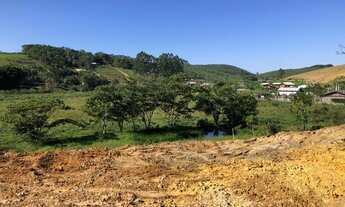 Imagem: Terreno rural e Piçarras