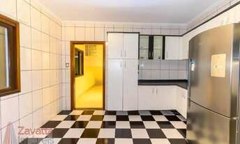 Imagem 2: Casa à venda com 231m², 3 quartos e 4 vagas