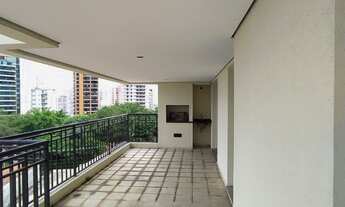 Imagem 2: Apartamento à Venda em Mooca com 224m², 4 suítes, 4 vagas