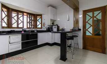 Imagem 4: Casa à venda com 180m², 2 quartos e 5 vagas