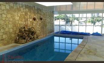 Imagem 2: Imóvel de Luxo à Venda em São Paulo: Casa com 4 Quartos, 4 Suítes e 700m² no Jardim Franca