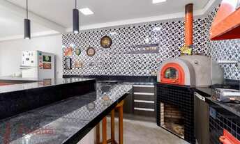 Imagem 6: Casa Espaçosa de Alto Padrão em Água Fria, São Paulo-SP: 5 Quartos, 2 Suítes, 2 Salas, 4 B