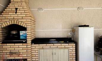 Imagem: Imperdível Casa de Condomínio à Venda