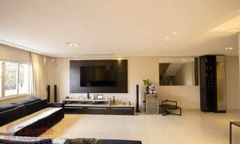 Imagem 2: Imperdível casa à venda em São Paulo-SP, com 3 quartos, 3 suítes, 3 salas, 5 banheiros, 4