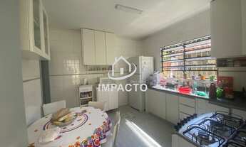 Imagem 4: Casa com 2 dormitórios, 2 vagas e 1 edícula