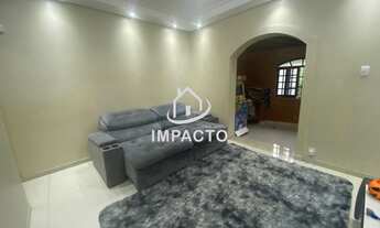 Imagem 2: Sobrado com 4 dormitórios sendo 1 suíte, quintal gourmet e garagem à venda