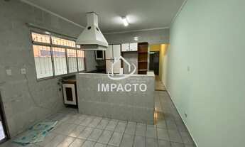 Imagem 4: Sobrado com 4 dormitórios sendo 1 suíte com 3 vagas à venda