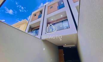 Imagem 2: Sobrado novo com 3 dormitórios sendo 1 suíte com sacada, quintal com área gourmet e 3 vaga