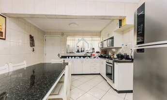 Imagem 7: Sobrado individual com 3 dormitórios e 3 vagas, há 80 metros da Avenida Intinguçu