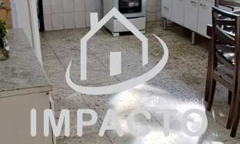 Imagem 5: Sobrado amplo à venda com churrasqueira e edícula