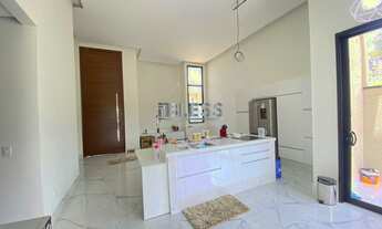 Imagem 3: Casa de luxo em condomínio à venda em Valinhos-SP: 4 quartos, 1 suíte, 1 sala, 4 banheiros