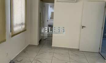 Imagem 7: Sala para Venda no Edifício Jatobá - Jundiaí. Esta sala possui 48 M² de área, com uma dis