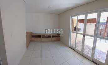 Imagem: Casa em Condomínio de Luxo à Venda em