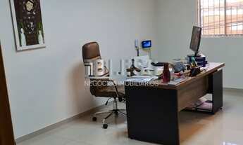 Imagem: CASA COMERCIAL À VENDA COM 4 SALAS EM JUNDIAÍ