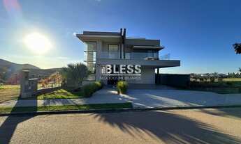 Imagem: Linda casa à venda no Condomínio Alphaville