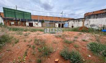 Imagem 5: TERRENO DE ESQUINA À VENDA PARA USO COMERCIAL OU RESIDENCIAL - RUA ITIRAPINA - JUNDIAÍ - T