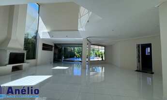 Imagem 6: Casa a venda no condomínio Jardim Acapulco com boa localização próxima ao mercado contendo