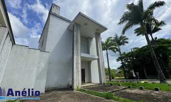 Imagem: Casa semi acabada para venda na rua principal