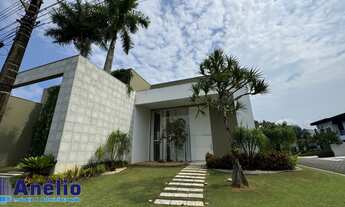 Imagem 6: Linda casa para venda e locação anual com boa localização e arquitetura diferenciada no J