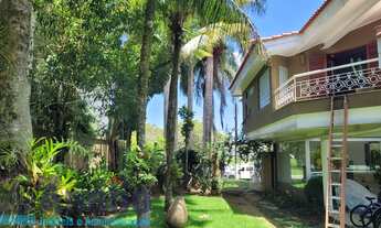 Imagem 6: Oportunidade casa a venda e locação no Jardim Acapulco frente praça. 6 suítes