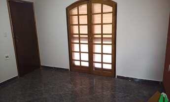 Imagem 2: 3 dormitórios na Rua 25 Se