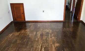 Imagem 6: 3 dormitórios, 5 vagas na garagem, 1M² de Área Construída