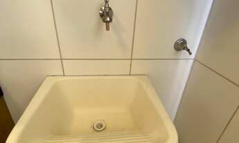 Imagem 2: 2 dormitórios, 1 banheiros, 1 vaga na garagem, 44M² de Área Construída